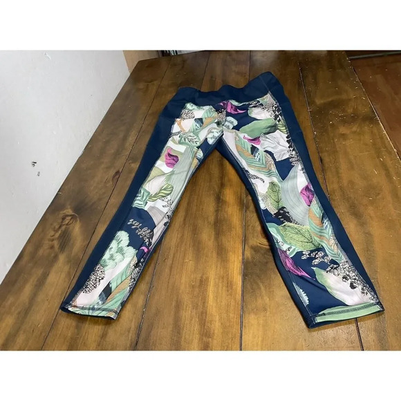 Athleta Oasis Contender 7/8 Leggings Lagoon Teal Women's Size Medium Zip Pockets - Picture 1 of 11